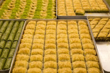 Geleneksel Türk tatlıları çeşitli; lezzetli tatlı Baklava