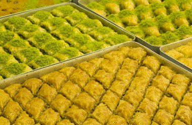 Geleneksel Türk tatlıları çeşitli; lezzetli tatlı Baklava