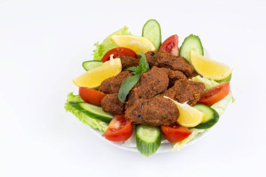 Geleneksel lezzetli Türk yemekleri; Bulgur köfte (çiğ köfte)