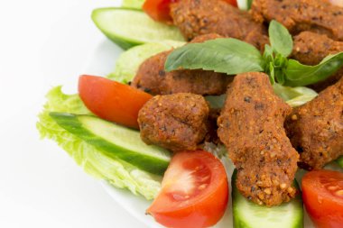 Geleneksel lezzetli Türk yemekleri; Bulgur köfte (çiğ köfte)