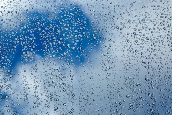 Gotas Lluvia Superficie Los Cristales Ventana Con Fondo Nublado — Foto de Stock