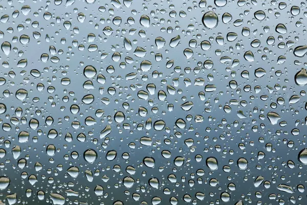 Gotas Lluvia Superficie Los Cristales Ventana Con Fondo Nublado — Foto de Stock