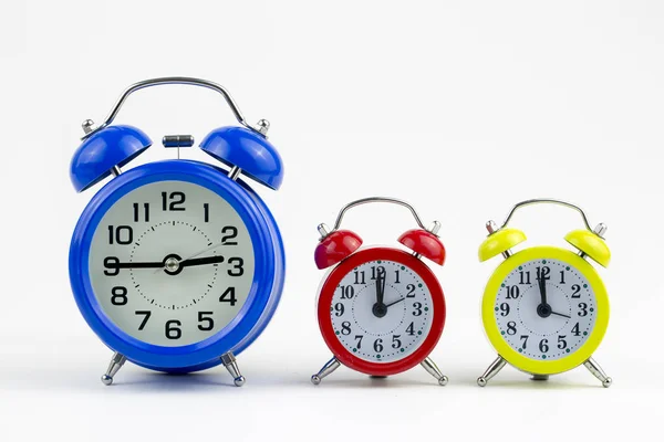 Alarm Clocks Beyaz Arka Plan Üzerinde Izole — Stok fotoğraf