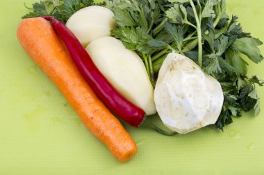 Taze sebze; kereviz, patates, havuç mutfak