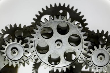 Eski saat mekanizması ve SMM görünümünü kapatın. Başarılı iş tasarımınız için kavramsal fotoğraf. Kopya alanı dahil.