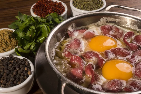 Tradicional Deliciosa Pastirma Tocino Turco Con Huevos — Foto de Stock