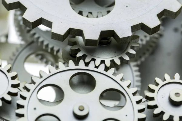 Eski saat mekanizması ve SMM görünümünü kapatın. Başarılı iş tasarımınız için kavramsal fotoğraf. Kopya alanı dahil.