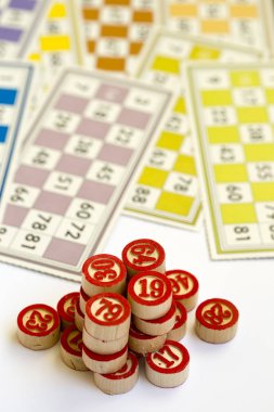 Bingo kartları (tombala / Loto) ve izole numaraları ile