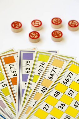 Bingo kartları (tombala / Loto) ve izole numaraları ile