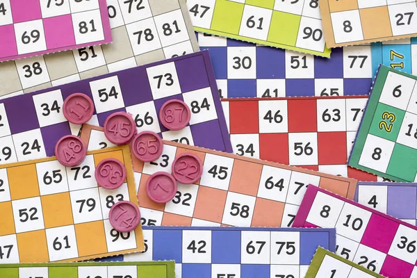 Bingo kartları (tombala / Loto) ve izole numaraları ile