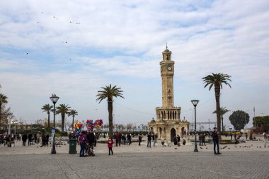 İzmir / Türkiye, 20 Aralık 2018, İzmir Eski Saat Kulesi, Konak Meydanı