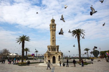 İzmir / Türkiye, 20 Aralık 2018, İzmir Eski Saat Kulesi, Konak Meydanı