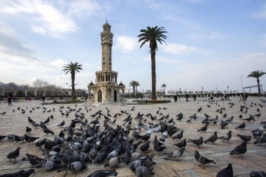 İzmir / Türkiye, 20 Aralık 2018, İzmir Eski Saat Kulesi, Konak Meydanı