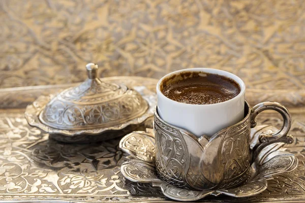 Geleneksel Türk sıcak içecek; Lezzetli Türk kahvesi