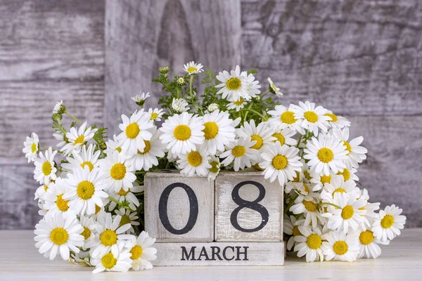 Marzec 8 drewnianych kalendarza, dzień kobiet świata — Zdjęcie stockowe