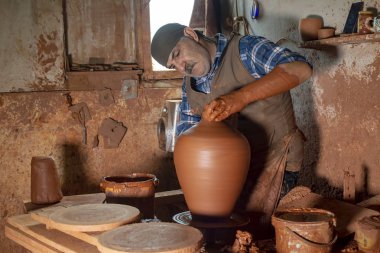 Menemen / İzmir / Türkiye, 20 Ekim 2018, Menemen, İzmir Potte