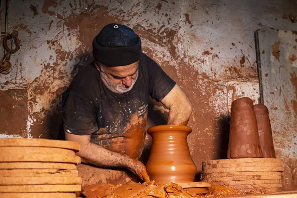 Menemen / Izmir / Turquia, 20 de outubro de 2018, Menemen, Izmir Potte — Fotografia de Stock