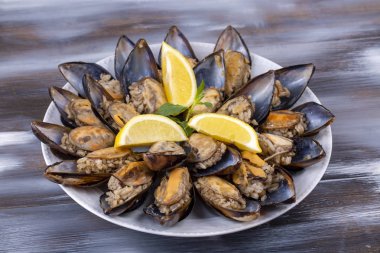 Türk usulü midye, Midye Dolma Akdeniz mutfağından dolma