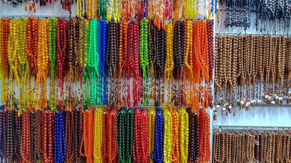 Tradicional rosário turco tesbih e talão colorido — Fotografia de Stock