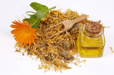 Cam ve damla petrol Isolated bitkisel calendula officinalis