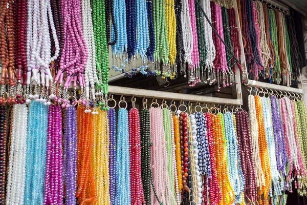 Tradicional rosário turco tesbih e talão colorido — Fotografia de Stock