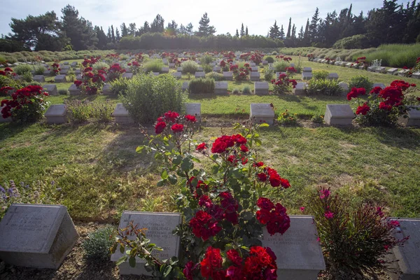 Кладбище Лоун Пайн Кладбище Комиссии Военным Захоронениям Содружества — стоковое фото