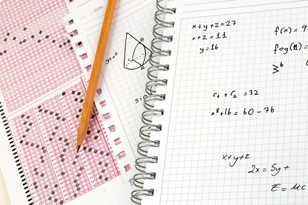 Close Hand Written Mathematical Formulas 교육의 — 스톡 사진