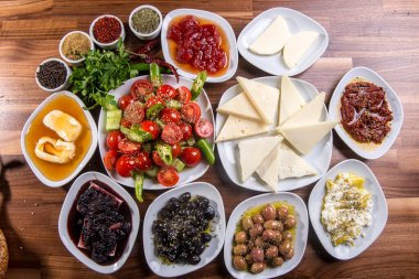 Seyahat konsepti: Geleneksel Türk kahvaltısı