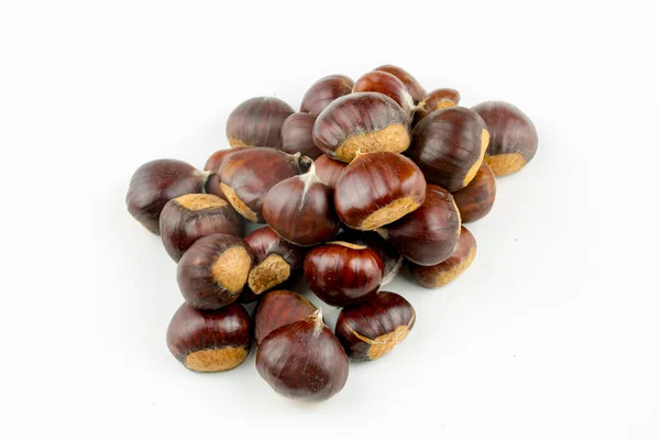 Castagne Mature Chiudono Castagne Crude Natale Castagne Dolci Fresche Castanea — Foto Stock