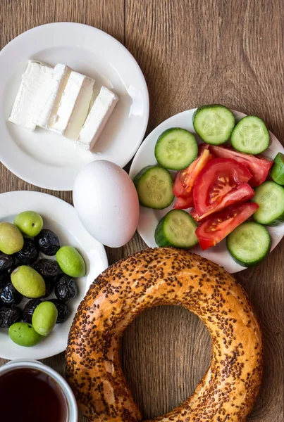 Turkish Traditional Breakfast Feta Cheese Vegetables Olives Simit Bagel Tea — Stock Photo, Image