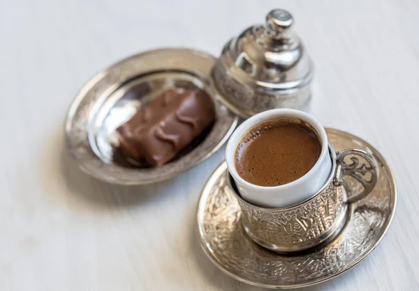 Турецкий Кофе Изысканными Блюдами Меди — стоковое фото