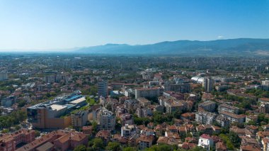 Filibe, Bulgaristan. 03 Ağustos 2025, Cuma Camii ve Nebet Tepe ile Eski Şehir Bölgesi Manzarası