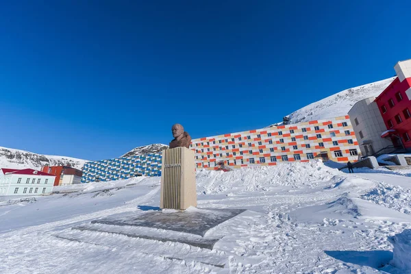 Landskap Den Ryska Staden Barentsburg Spetsbergen Skärgården Vintern Arktis Soligt — Stockfoto