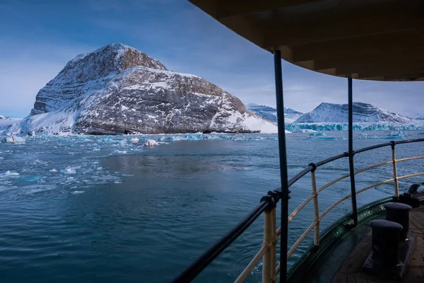 Norwegia Krajobraz Natura Góry Spitsbergen Longyearbyen Svalbard Arktycznym Zima Polarny — Zdjęcie stockowe