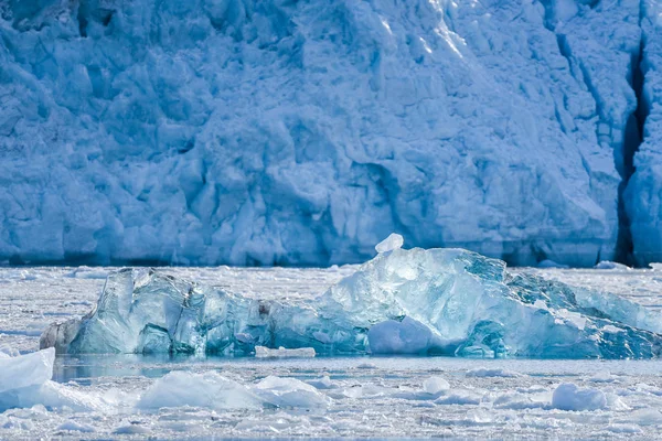 Norway Táj Jég Természet Gleccser Hegyek Spitsbergen Longyearbyen Svalbard Sarkvidéki — Stock Fotó