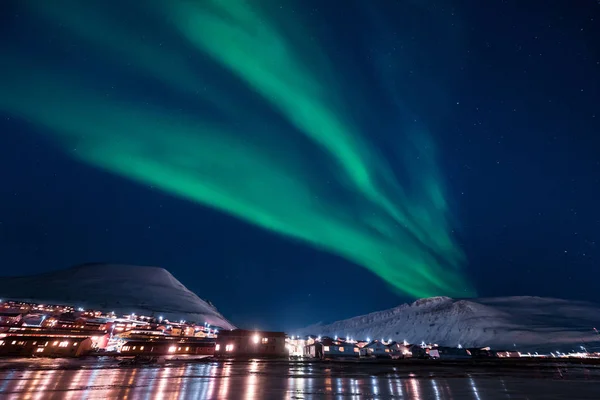 Sarki Sarkvidéki Northern Lights Aurora Borealis Csillag Norvég Svalbard Longyearbyen — Stock Fotó