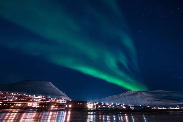 Polar Arctische Noorderlicht Aurora Borealis Hemel Ster Noorwegen Longyearbyen Spitsbergen — Stockfoto