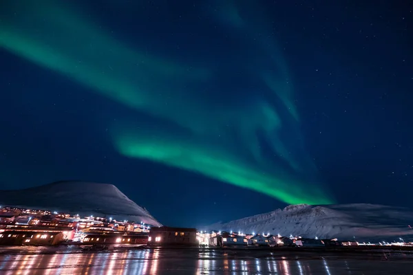 Sarki Sarkvidéki Northern Lights Aurora Borealis Csillag Norvég Svalbard Longyearbyen — Stock Fotó