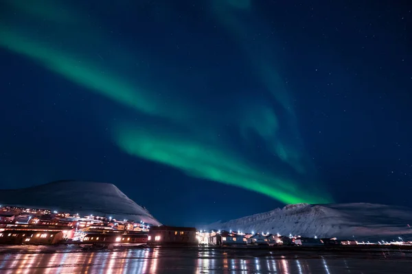 Sarki Sarkvidéki Northern Lights Aurora Borealis Csillag Norvég Svalbard Longyearbyen — Stock Fotó