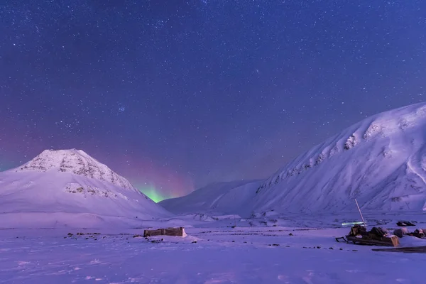 Artico Polare Aurora Boreale Cielo Stella Norvegia Svalbard Longyearbyen Montagne — Foto Stock