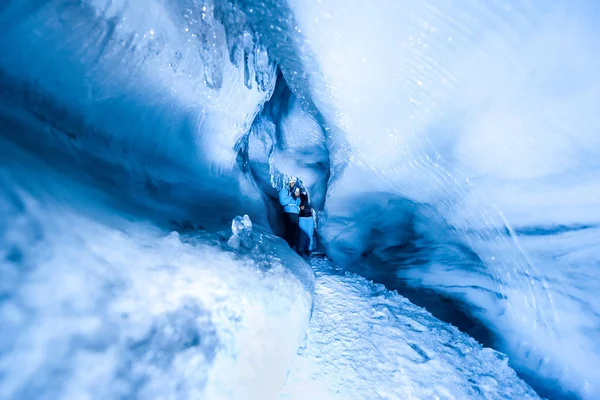 Cueva Polar Ártica Hielo Del Norte Noruega Svalbard Ciudad Longyearbyen —  Fotos de Stock