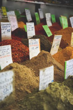 Tel Aviv, İsrail. 25 Temmuz 2018. Baharat Tel Aviv Carmel pazarında, İsrail seyahat fotoğraf
