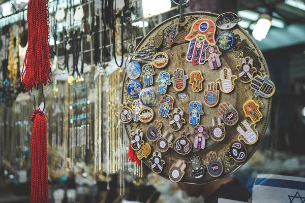 Büyük demir daire işaretleri bolluk