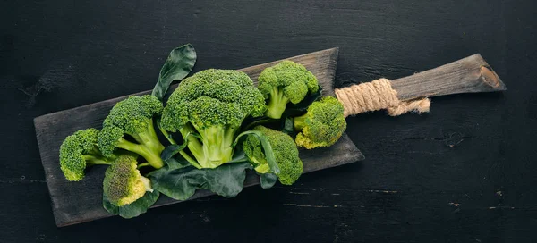 Fresh Green Broccoli Raw Vegetables Wooden Background Top View Copy — Stock Photo, Image