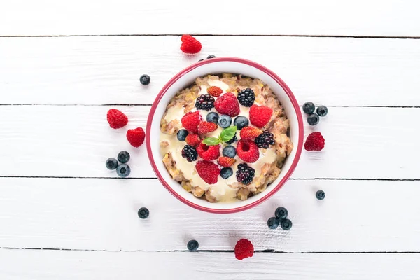 Oatmeal Yogurt Berries Healthy Food Wooden Background Top View Free — Stock Photo, Image