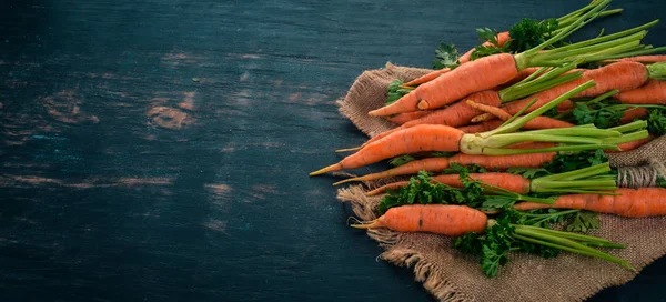 Carota Fresca Verdure Fresche Uno Sfondo Legno Vista Dall Alto — Foto Stock