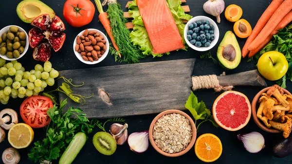 Alimentação Saudável Seleção Alimentos Limpos Legumes Frutas Nozes Bagas Cogumelos — Fotografia de Stock