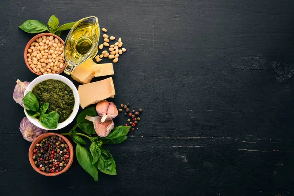 Basilikum Pesto Sauce Zubereiten Basilikum Parmesan Olivenöl Ansicht Von Oben — Stockfoto