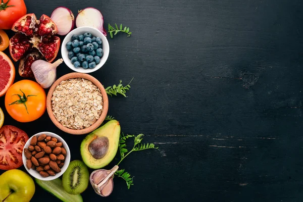 Egészséges Ételek Tiszta Táplálkozás Kiválasztása Zöldség Gyümölcs Dió Bogyók Gomba — Stock Fotó