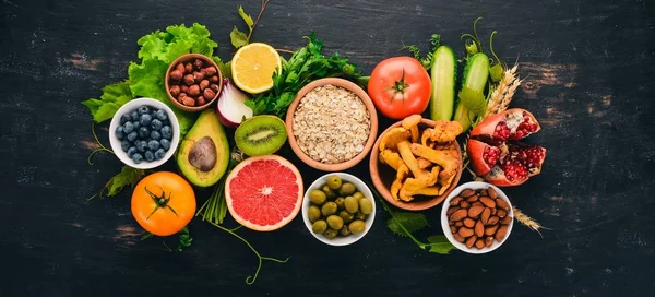 Alimentação Saudável Seleção Alimentos Limpos Legumes Frutas Nozes Bagas Cogumelos — Fotografia de Stock